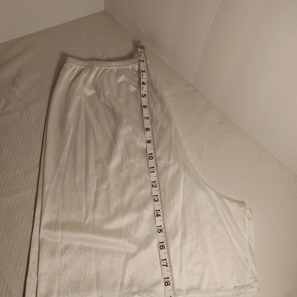 Petti Pants Bloomers Size L Nylon Lace Trim USA Made Vassarette - Picture 8 of 8